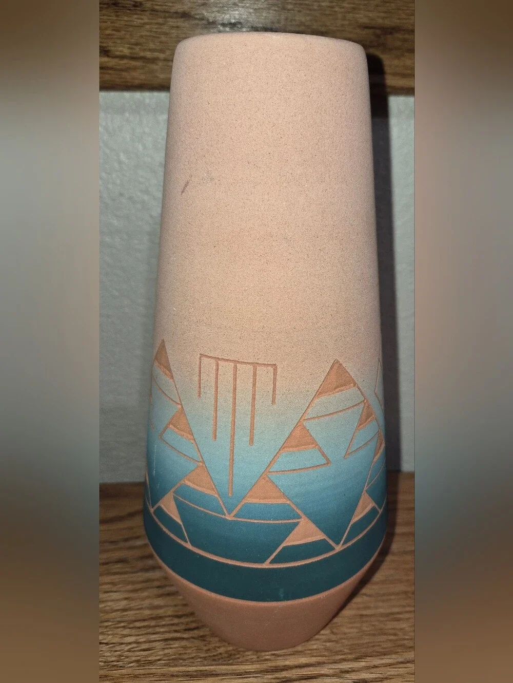 Vintage Sioux Nation Etched Terracota Vase, Cursive Signature On Bottom,High Elk - Picture 5 of 6